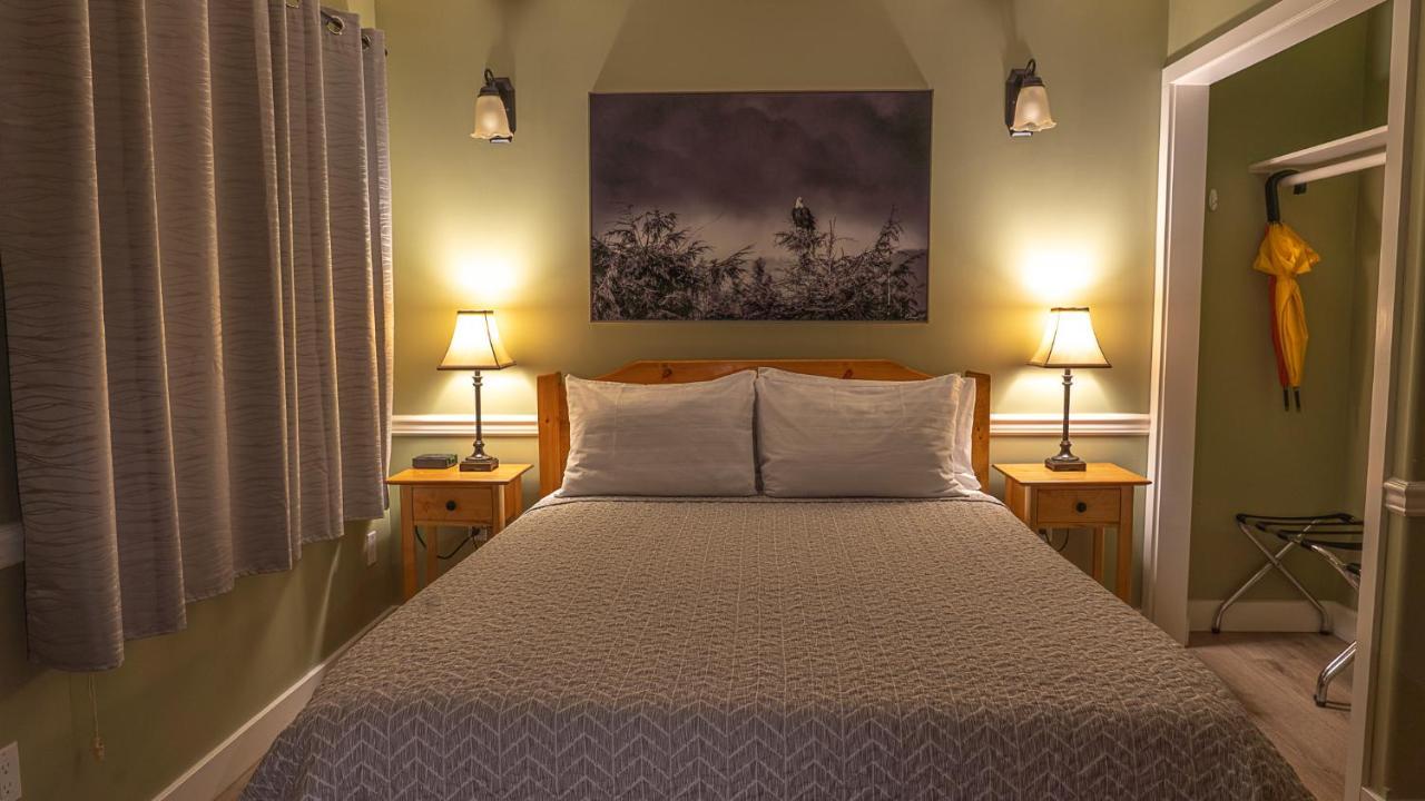 Wild Pacific Guest Suites Ucluelet Kültér fotó
